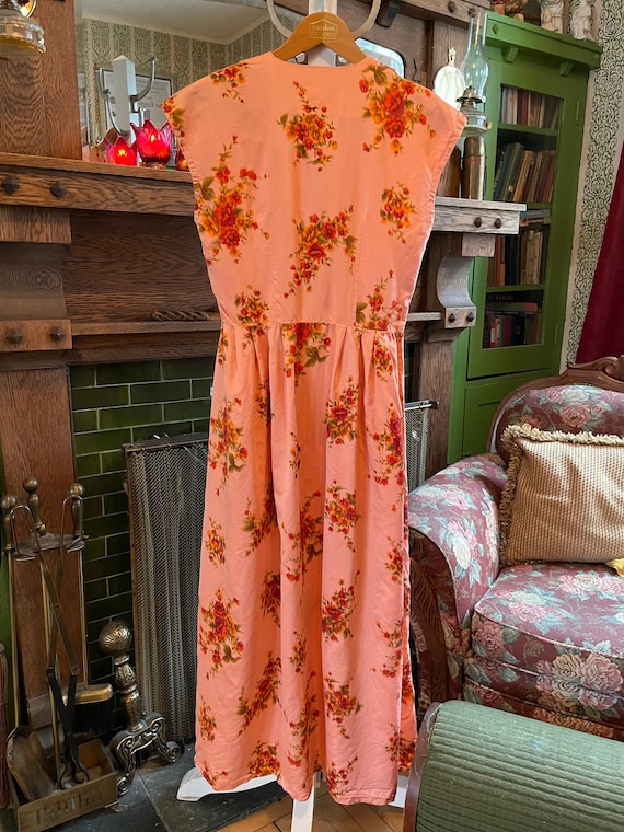 Vintage long coral peach sleeveless dress (B426) w