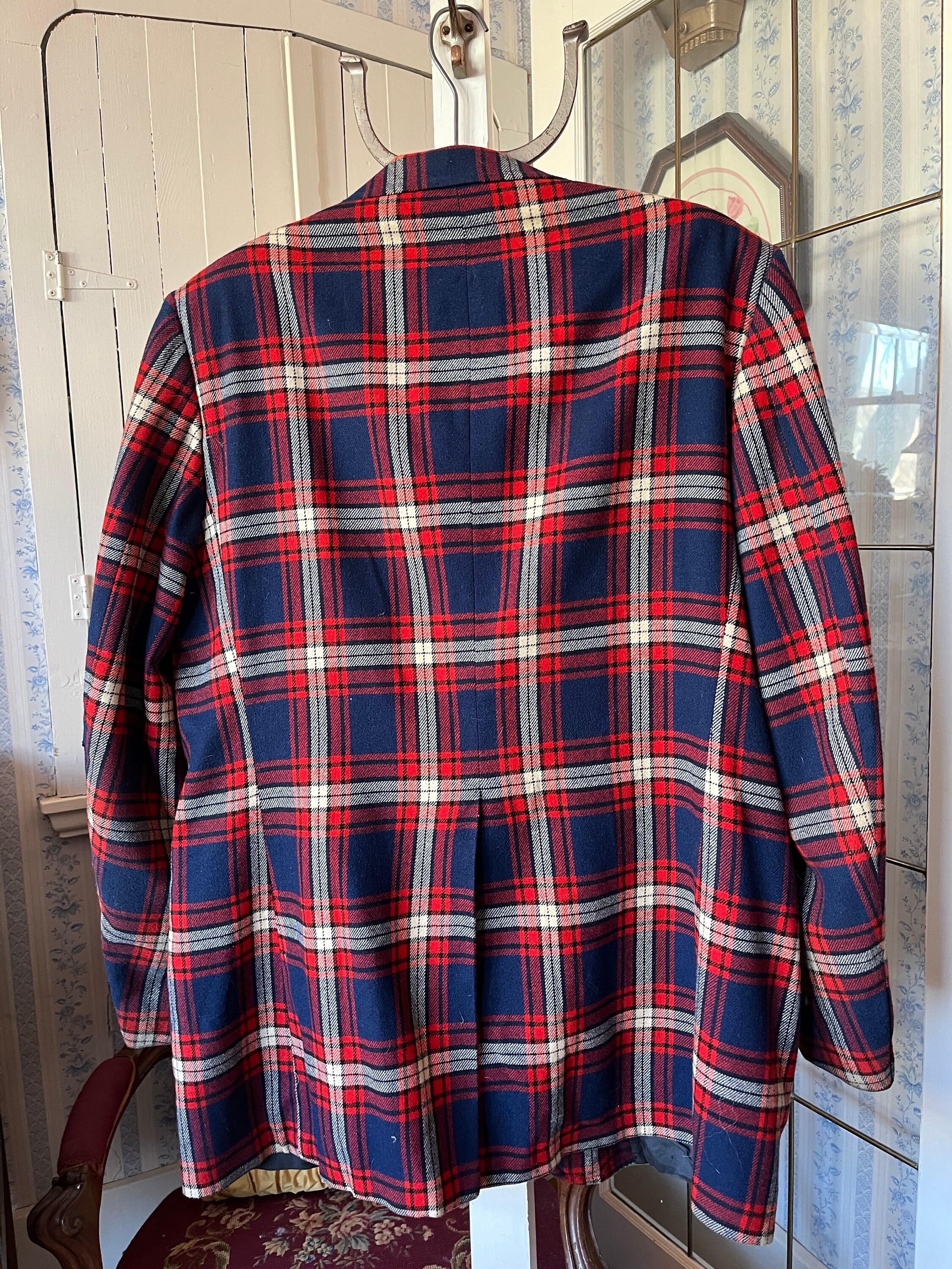 Vintage Plaid Sport Coat, Blue and Red Plaid Jacket (C530