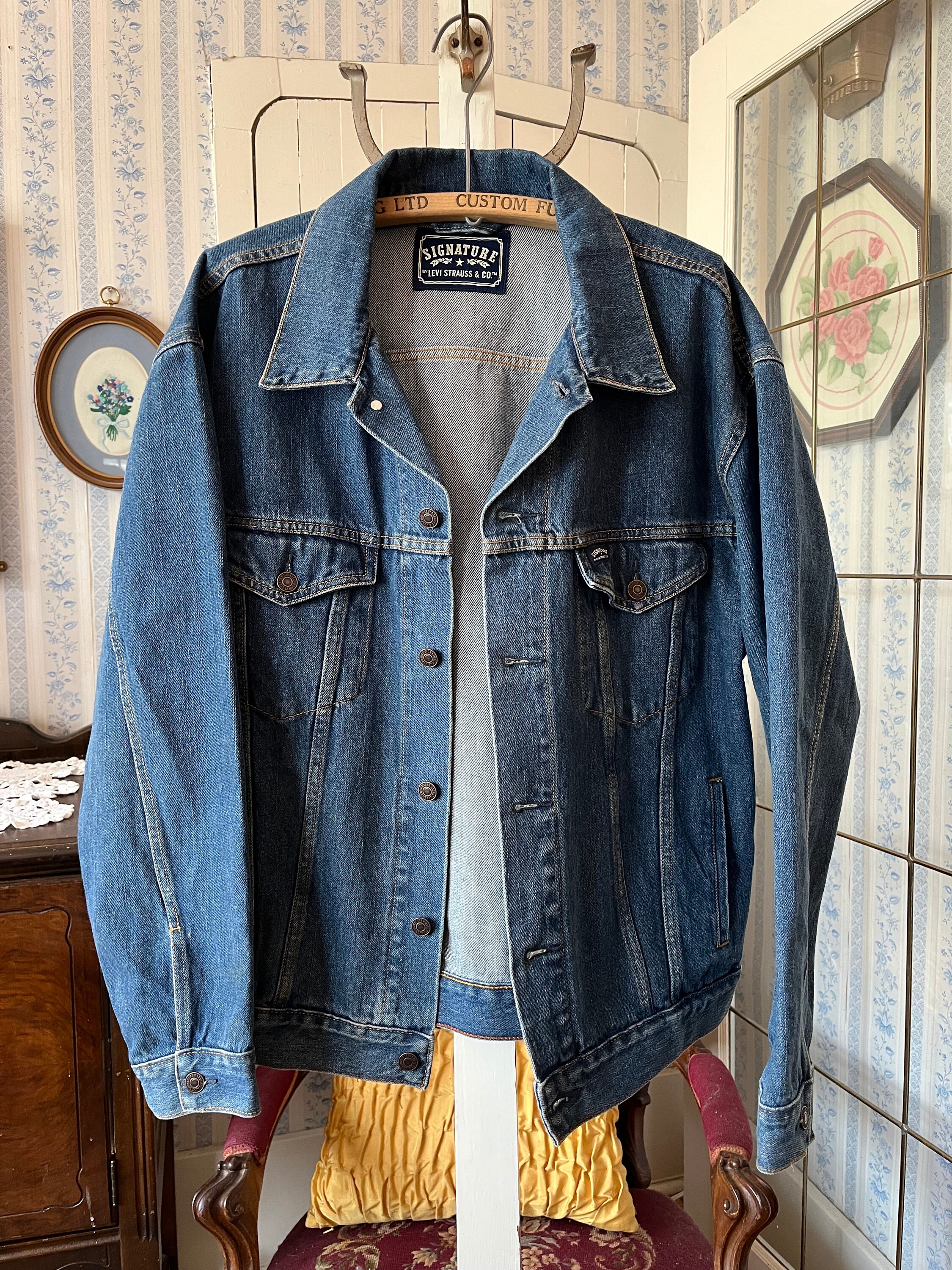 Vintage Blue Denim Jacket, Short Denim Jacket (C704), Signature