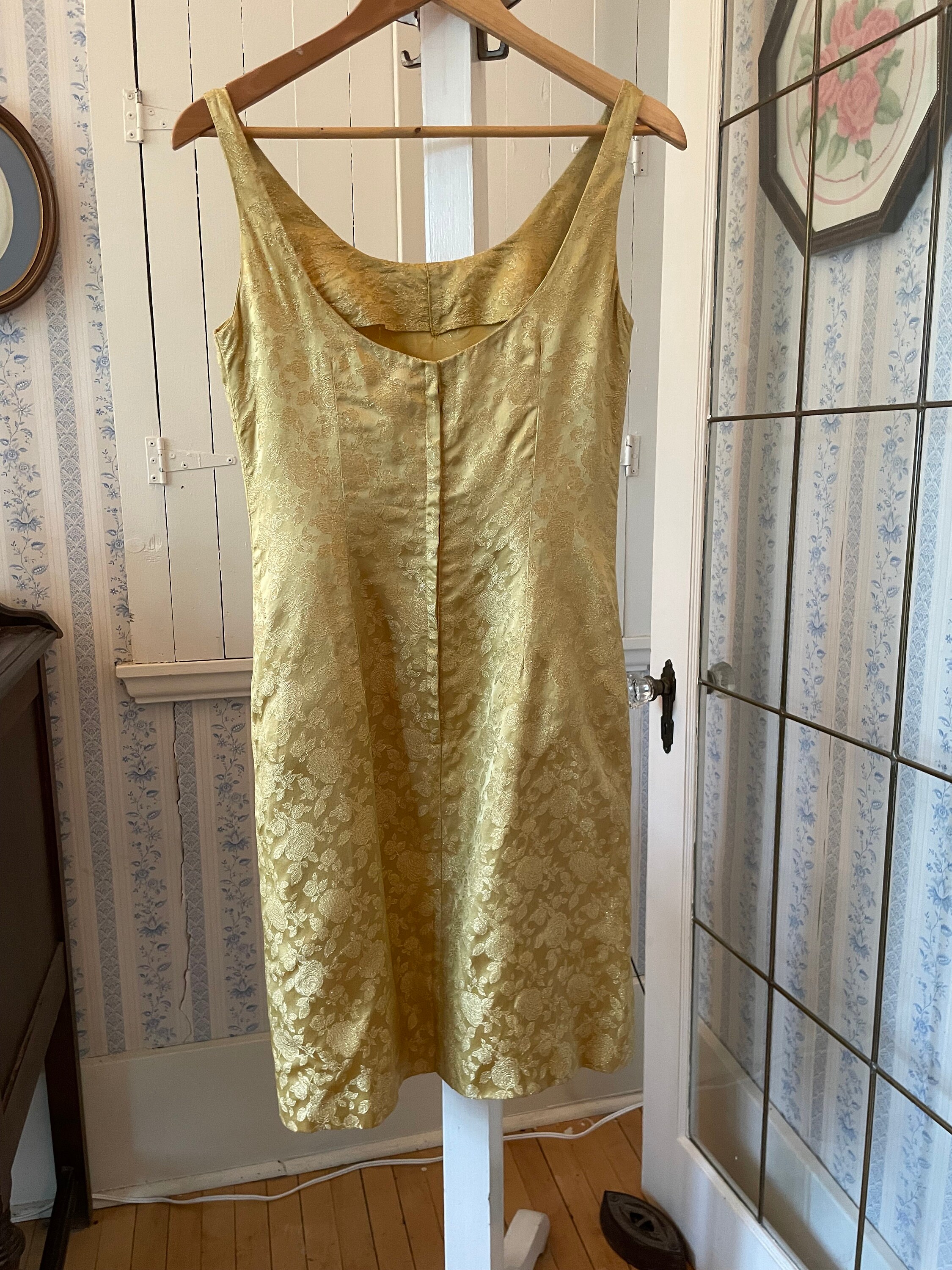 Vintage Golden Sheath Homecoming Dress Shiny Beaded Party Dress Short Cocktail Dress, DP6613