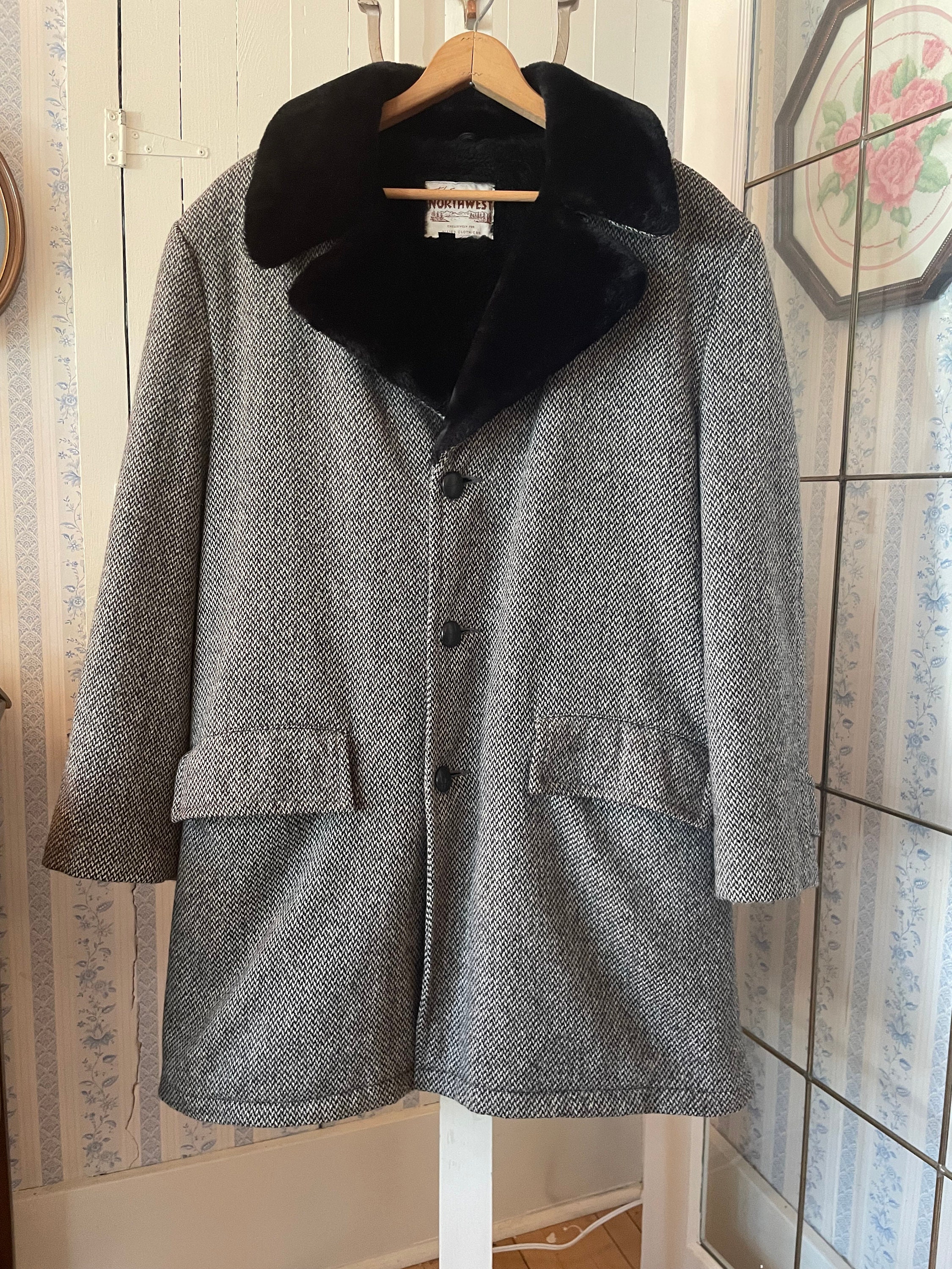 Vintage Wool Coat, Black and White Overcoat C112, Black and White Wool Overcoat, Heavy Wool Coat, Winter Coat With Black Faux Fur Lining - Etsy Vintage Wool Coat, Black and White Overcoat C112, Black and White Wool Overcoat, Heavy Wool Coat, Winter Coat With Black Faux Fur Lining - Etsy