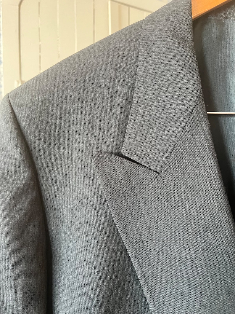Expensive Half Canvas Quality Darkest Heather Charcoal Gray  3 Button Wool Suit Side Vented