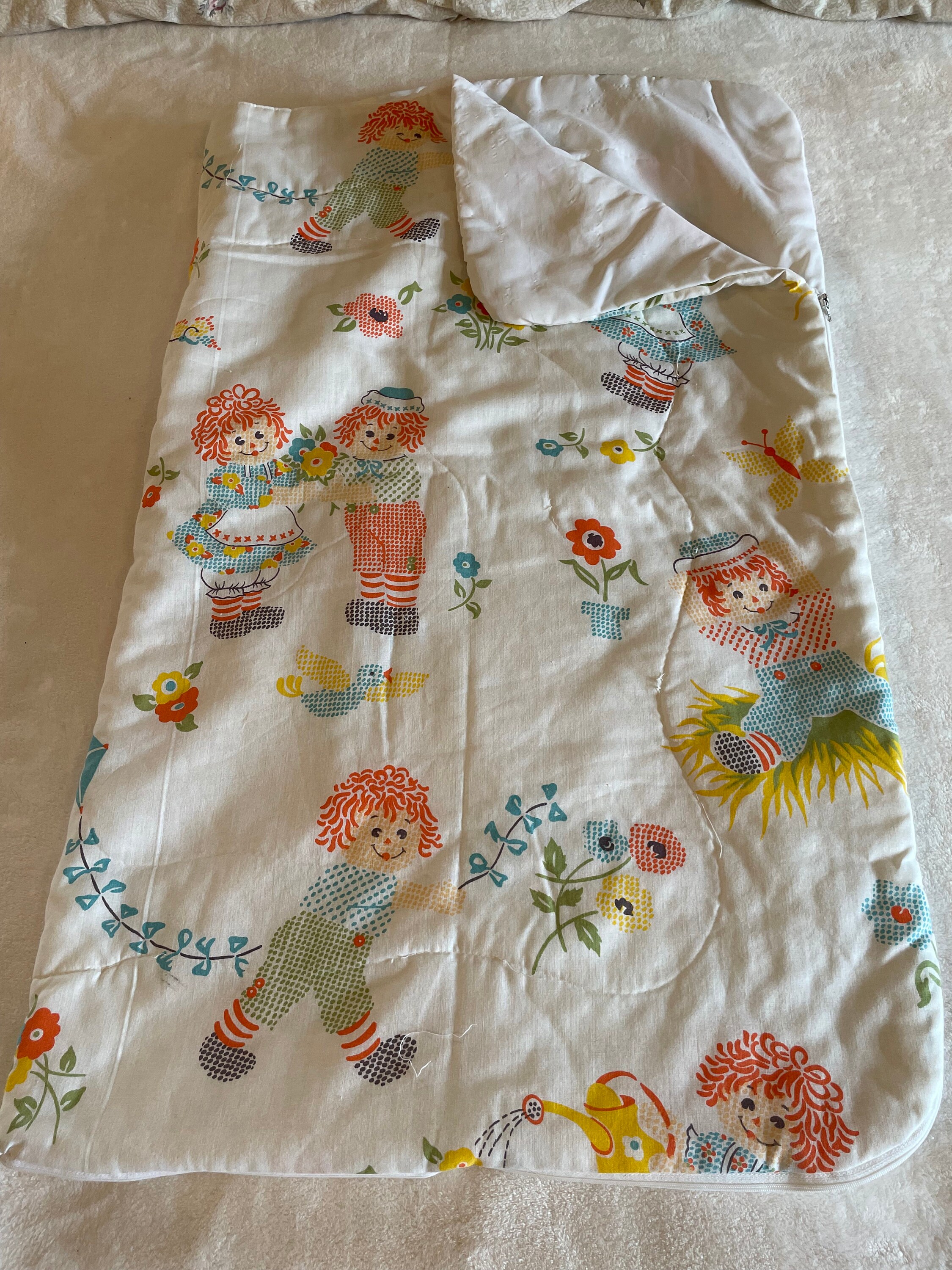 ヴィンテージ　ビンテージ　寝袋　掛け布団　布団　ラガディアンドアンディ ラガディ・アン&アンディRaggedy Ann and Andy 寝袋 - メルカリ