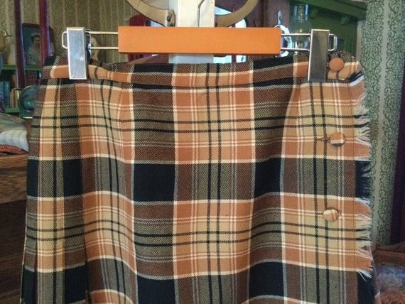 Vintage wool plaid kilt, skirt (B089) in brown, t… - image 3