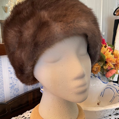Vintage fur hat, brown fur hat, cap (B648), dark brown 2024 mink fur hat, winter hat