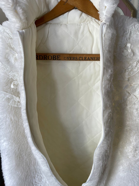 Vintage bunting bag, white baby carrier, wrap (B9… - image 10