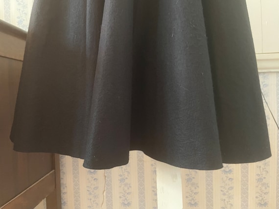 Vintage full black skirt, black wool felt circle … - image 3