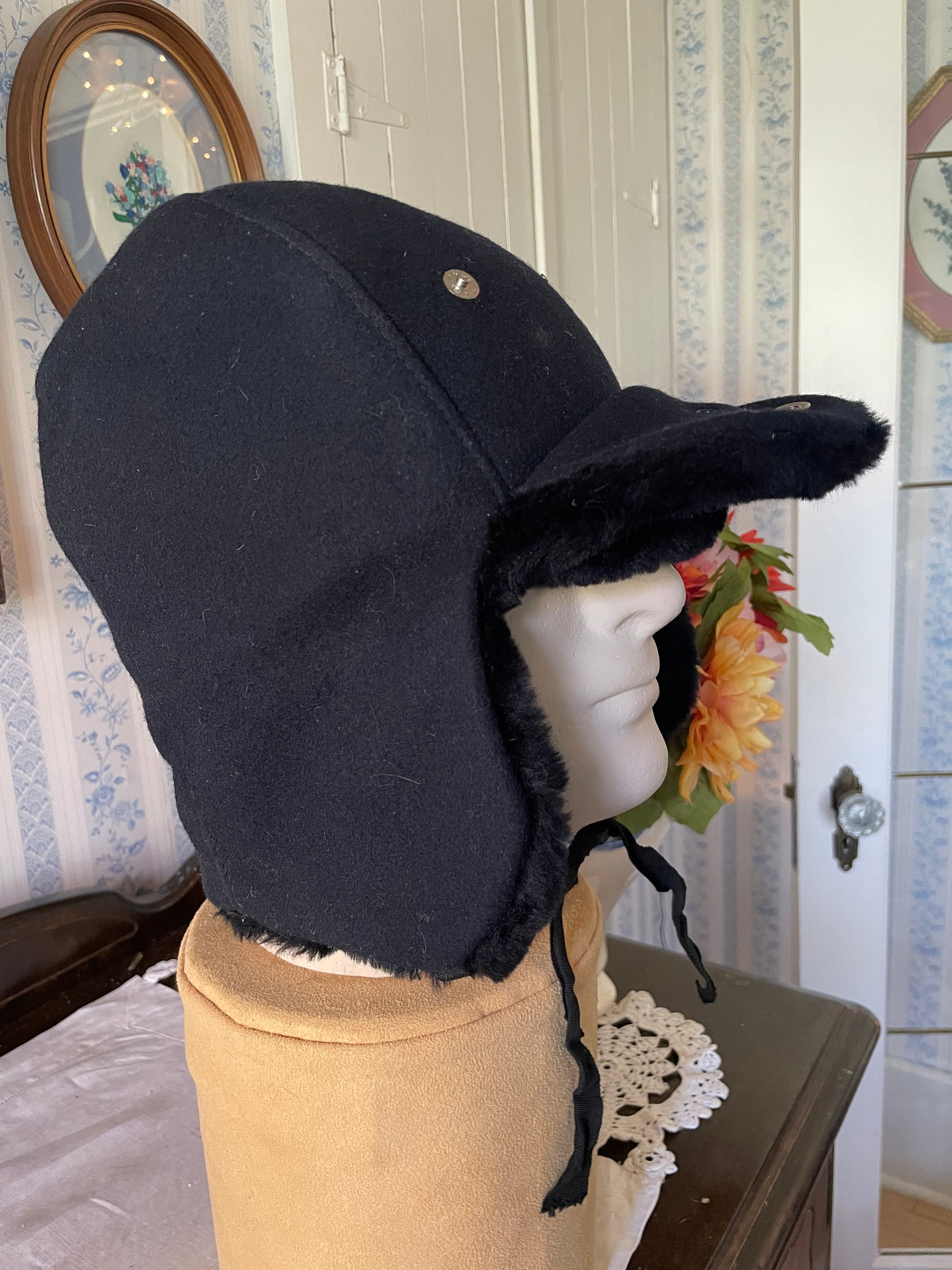 Vintage Trapper Hat, Black Wool Trapper Hat, Cap (B628
