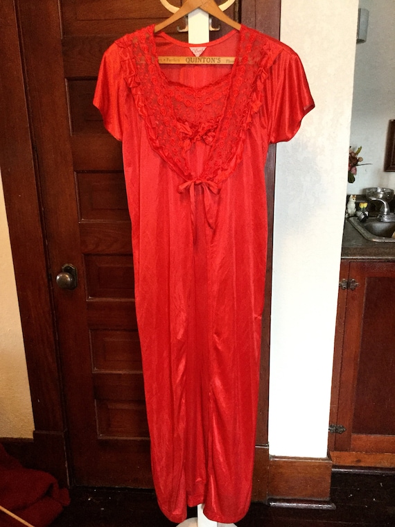 women's full length night dress