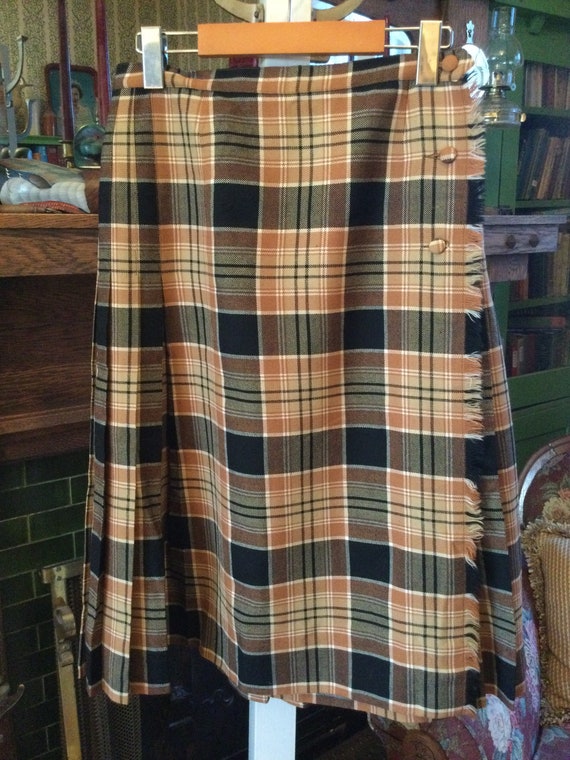 Vintage wool plaid kilt, skirt (B089) in brown, t… - image 1