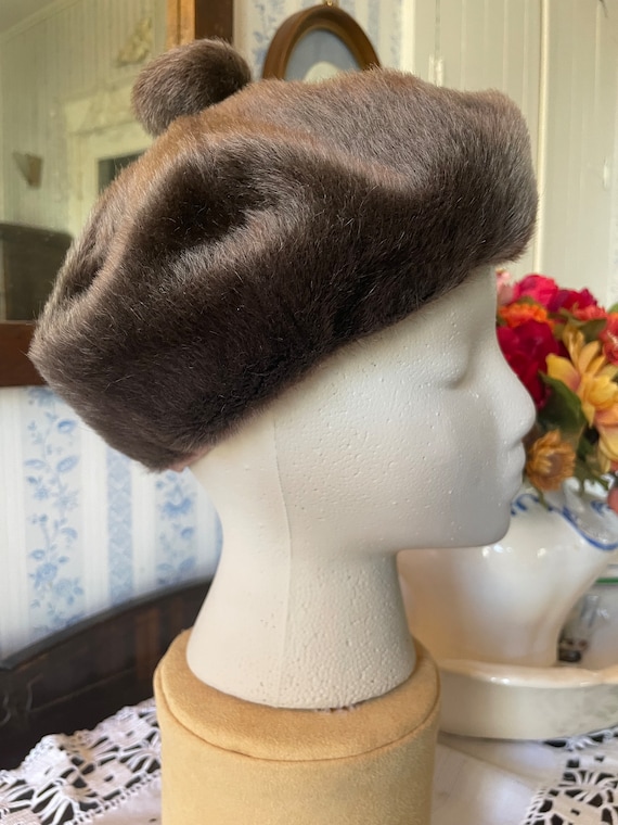 VINTAGE GENUINE DARK MINK TAM BERET HAT CAP Mink Beret Vintage Hats for Women for sale | eBay main image 4