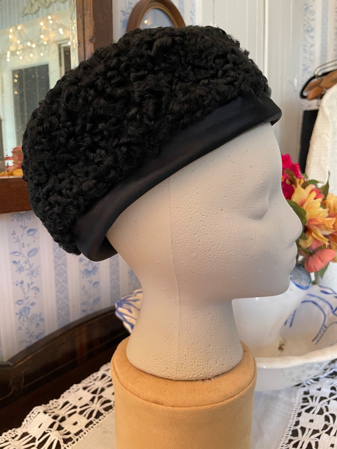 Vintage Black Hat, Persian Lamb Hat, Cap (B654), Black Persian Lamb