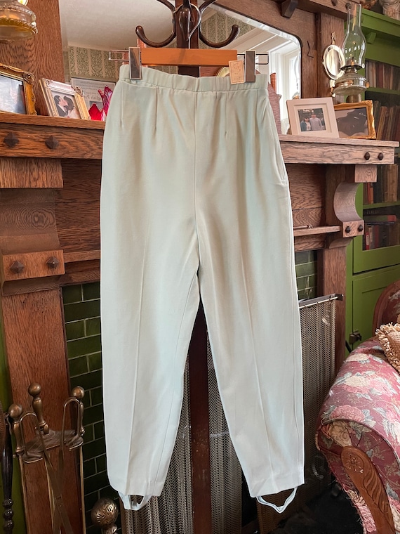 White stag clearance capris with pockets