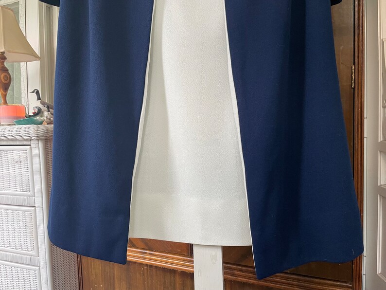 Vintage dress and jacket, two piece outfit, set (B540), navy blue and white jacket and dress image 3