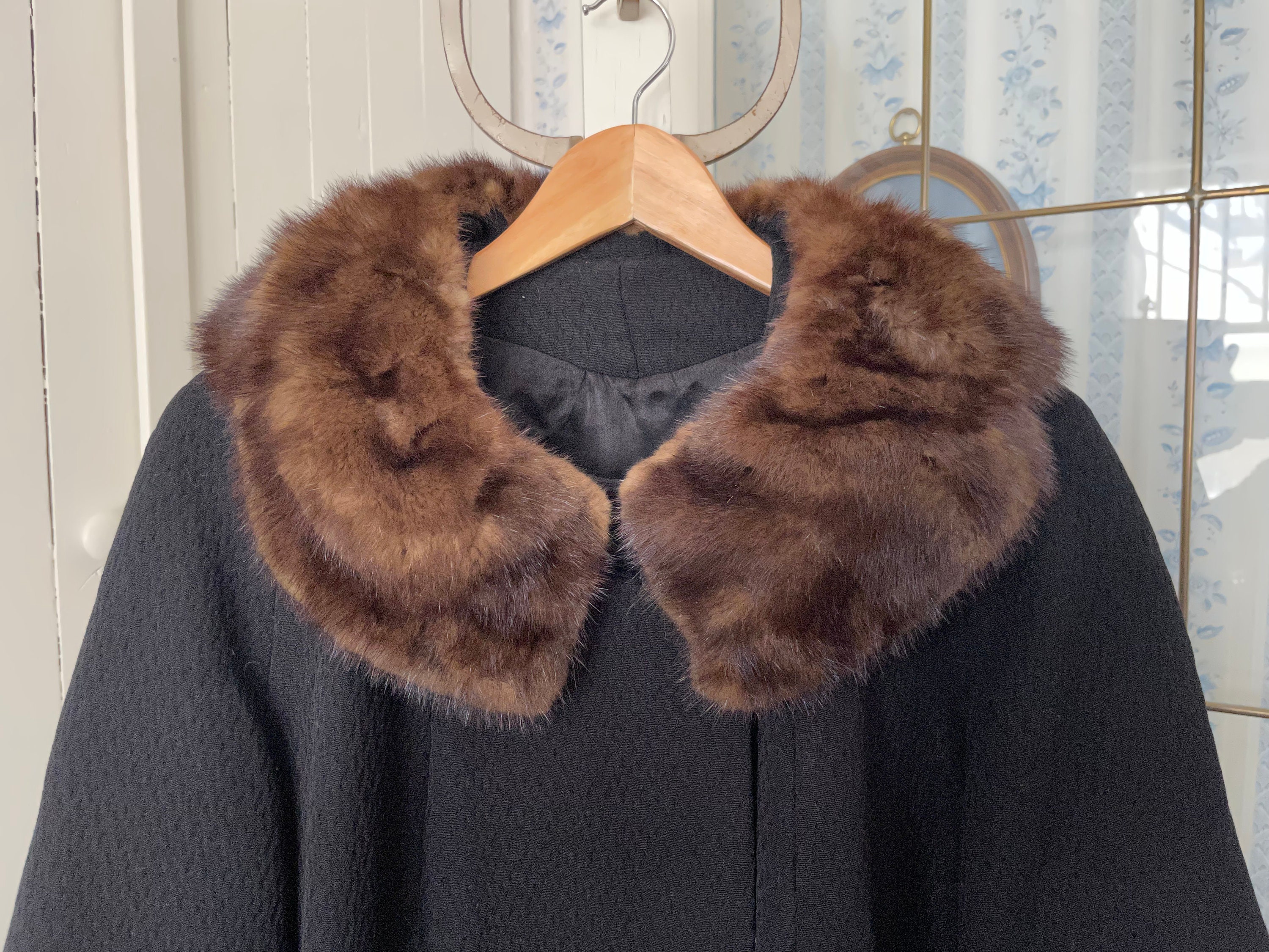PREOWNED DARK TOURMALINE MINK FUR JACKET - BRAND NEW LINING! – The Real Fur  Deal