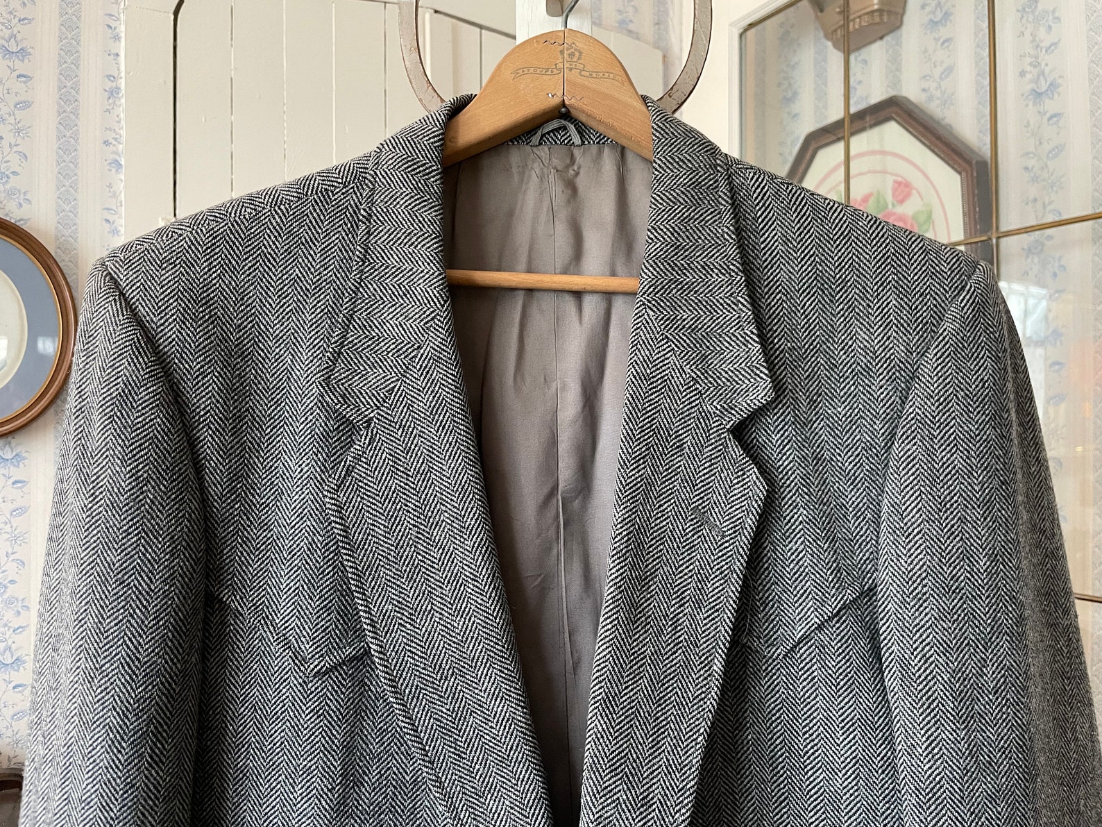 American Retro Bow Gray Sports Jacket
