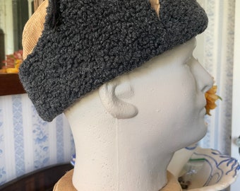 Vintage trapper hat, beige trapper hat, cap (B652), beige cotton corduroy trapper hat, outdoor hat, cap with grey faux fur trim Vintage trapper hat, beige trapper hat, cap (B652), beige cotton corduroy trapper hat, outdoor hat, cap with grey faux fur trim