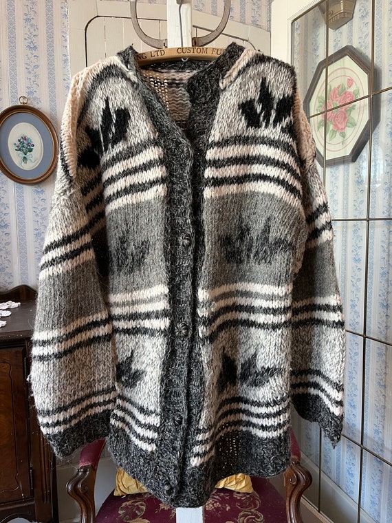 Vintage grey and black wool sweater, long handmad… - image 3
