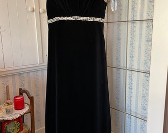 Vintage black gown, long black dress (B816), sleeveless black velvet gown, long dress with gold metallic trim