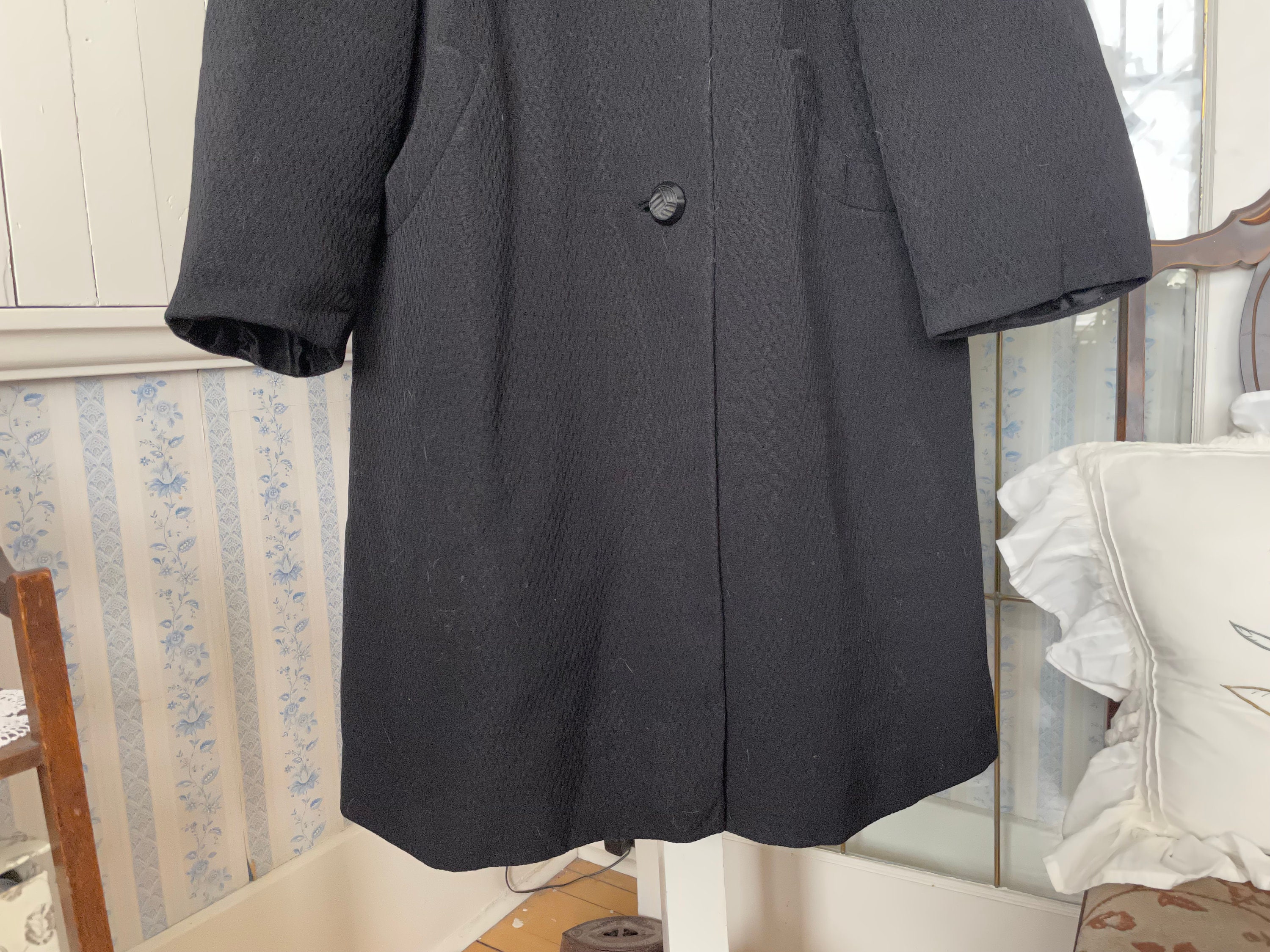 vintage 50s イェール大学 PURE WOOL Vintage 1950s Black Wool Coat with Mink Collar – ThisBlueBird
