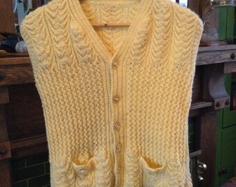 Vintage pale yellow hand knit women’s vest (B042) with decorative buttons