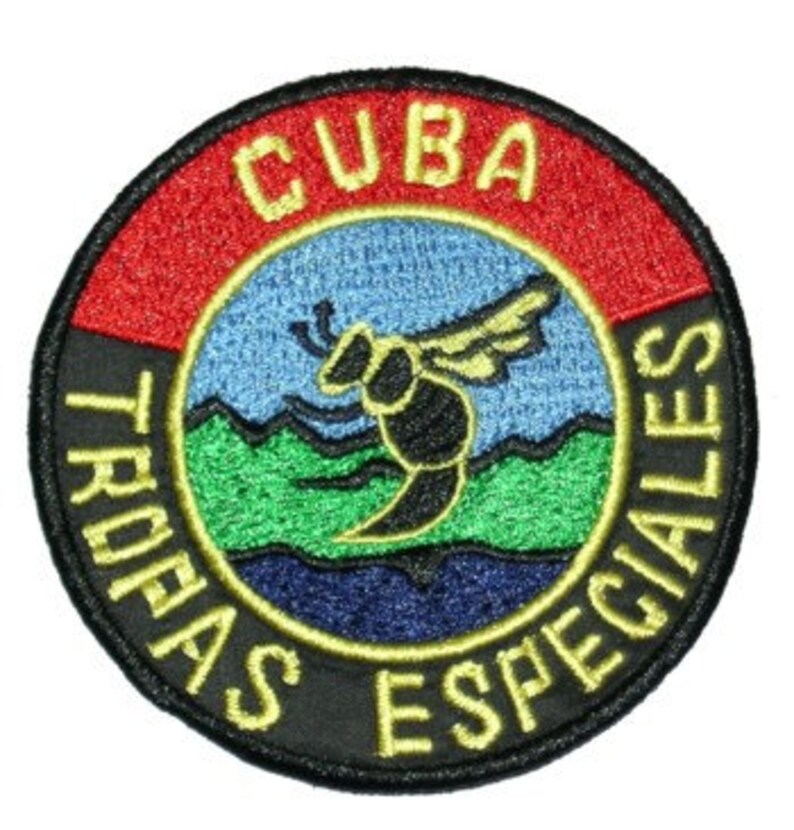 Патч свой чужой. Нашивка золотая ат 308. Velcro military. Patch area. Шеврон банан.