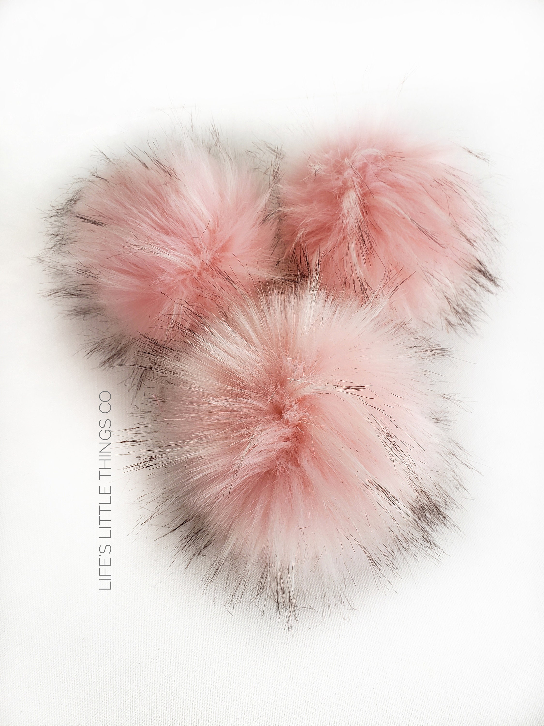 Echo Design (905282) Large Ribbed Muffler Scarf with Rabbit Fur Poms –  Simons Shoes