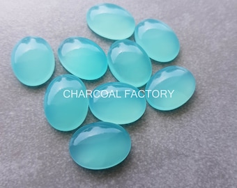 Aqua Chalcedon-Cabochons, ovale Cabochons mit flacher Rückseite, kalibrierte Größen, freies Bohren verfügbar.