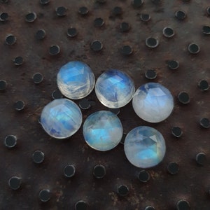 Moonstone, Natural Rainbow Moonstone cabochon, rose cut blue moonstone, Round shape calibrated sizes available in sizes from 4 mm to 20 mm