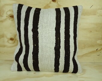 Striped Hemp Kilim Pillow Cover: Bohemian Cushion (20x20 inch)
