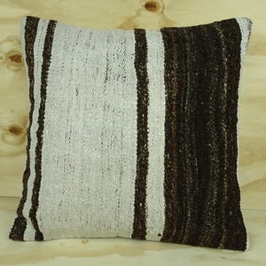 Housse de coussin kilim chanvre rayé fait main : coussin déco bohème 20 x 20 po.