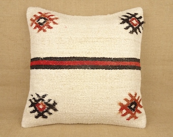 Striped Hemp Kilim Pillow Cover: Bohemian Throw Pillow (20x20 inch)