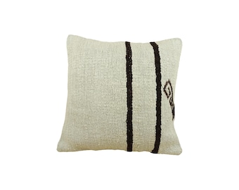 Vintage Hemp Pillow Cover / Ivory 20x20 Inch / Textural Cabin Interior