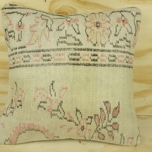 Handmade Oushak Rug Pillow Cover: Turkish Carpet Cushion (20x20 inch)