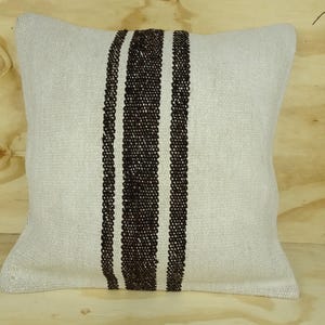 Housse de coussin chanvre kilim : coussin décoratif bohème moderne du milieu du siècle (20 x 20 pouces)