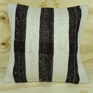 Housse de coussin kilim en chanvre : coussin tapis turc bio fait main de 20 po.