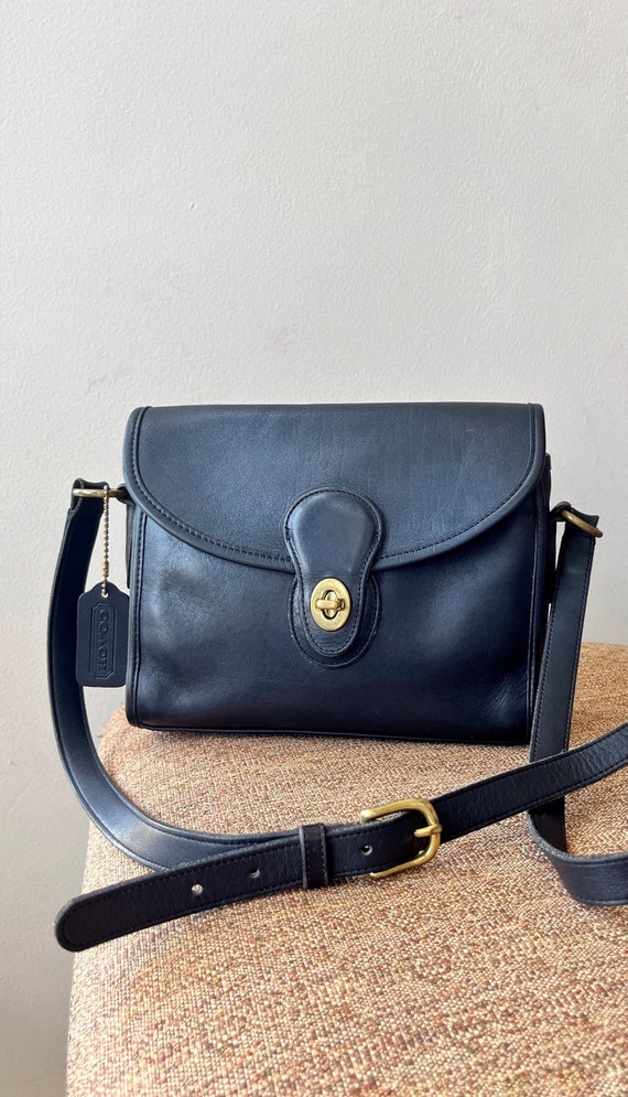 Vintage coach devon crossbody Gem