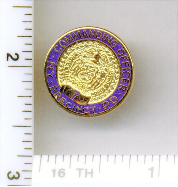 7th Precinct Commanding Officer Pin (New York Pol… - image 1