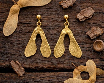 Samara seed earrings Gold tone, Helicopter maple seed earrings, Boho plant earrings, Botanical gift for Nature lover