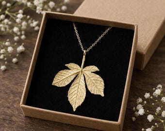 Halsband med kastanjeblad – Handgjorda mässingssmycken, hänge i äkta löv, naturinspirerad present till henne, smycken i botanisk skog