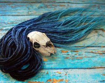 5 DE - 70 DE synthetic double ended dreads black blue