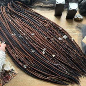Ultracienkie, wełniane dredy Witchy, przedłużane, czarne, espresso, brązowe, DE SE Locs