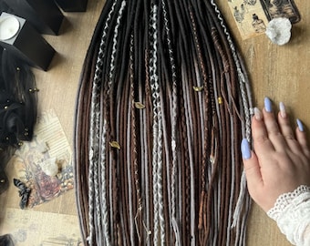 Dunne zwarte ombre wollen dreadlocks – Bruine en grijze boho-haarextensies