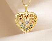 Personalized Heart Lockets - Pendant Necklace For Grandma With Her Picture - Gold Lockets For Christmas Gifts - Best Gifts For Women Wife
