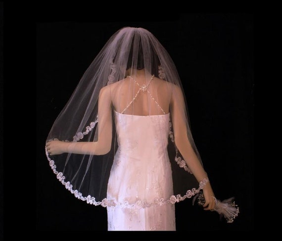 Wedding Veil | Flower Lace Edge Wedding Veil | White Wedding Veil | Cathedral Length Veil | Fingertip Length Wedding Veil