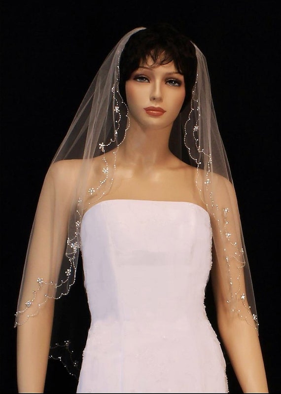 New | Wedding Veil | Swarovski Crystals | Scallop Edge Wedding Veil | Fingertip Length Veil | Dangly Crystal Wedding Veil