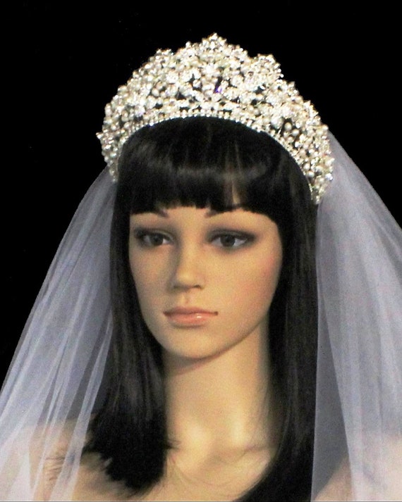 Rhinestone Wedding Crown: Freshwater Pearl Flower Tiara  display picture 2