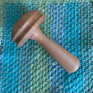 ZAMOUX Darning Kit, Wooden Mushroom Darner, Portable Sewing Crafts Wooden  Darning Mushroom, Darning Egg Sewing Kits, Darning Thread Tool Kit for