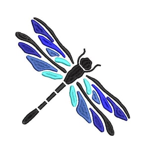Puede incluir: Una libélula azul y turquesa con contornos negros. Las alas de la libélula están formadas por muchas formas pequeñas y superpuestas.