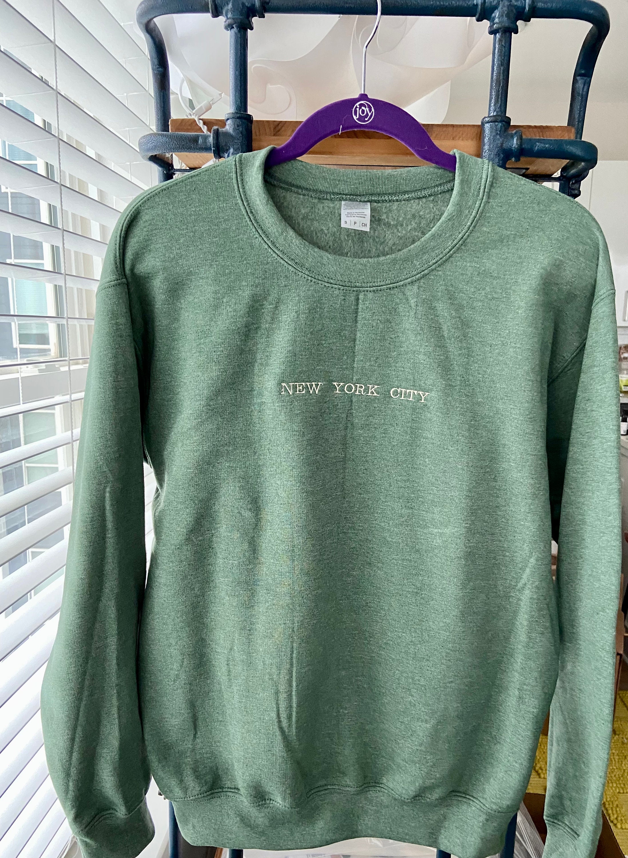 New York City Embroidered Crewneck Sage 